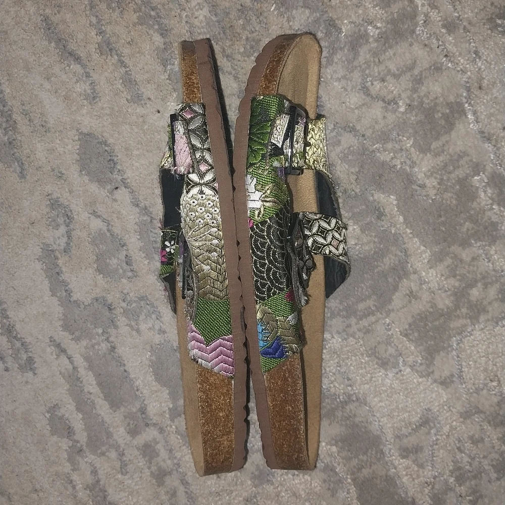 Colorful Footbed Sandals - Picture 4 of 10